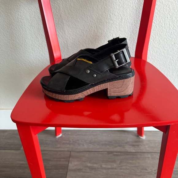 Caterpillar CAT Sandals - Picture 2 of 5